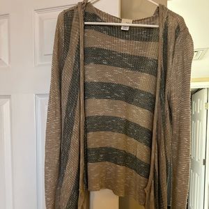Day trip sweater from Buckle